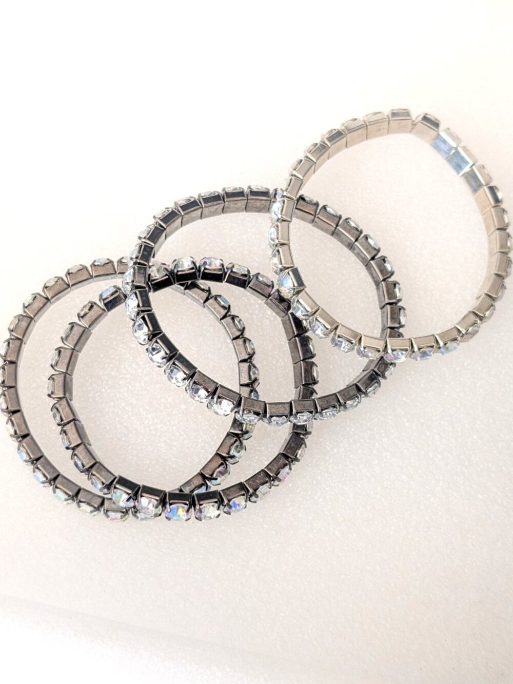 Bundle of 4 metal stretch bracelets with clear and aurora borealis beads - Picture 6 of 8